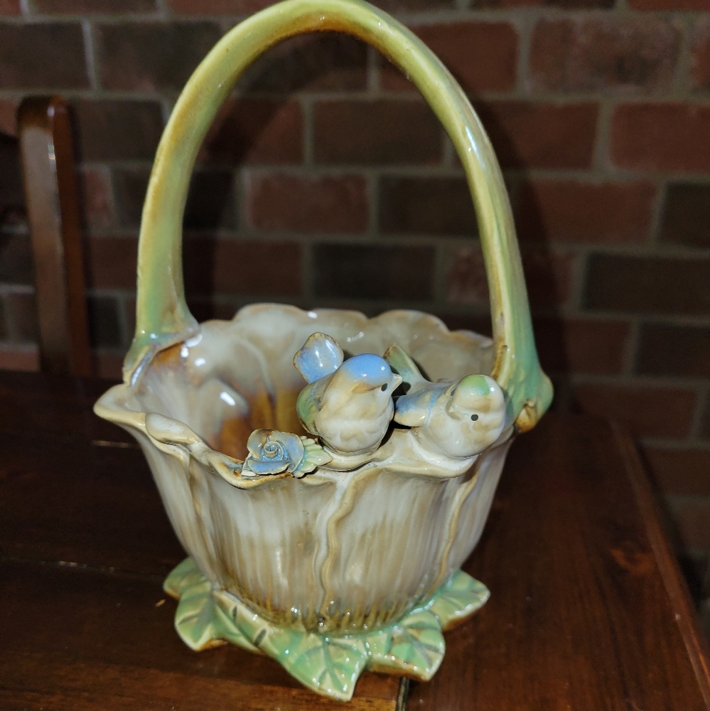 Vintage MAJOLICA STYLE Birds In A Cabbage Leaf Basket